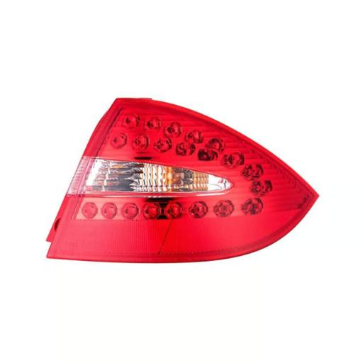چراغ خطر عقب روی گلگیرجک AQBP J5 راست