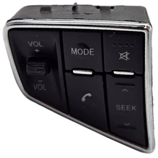 کلید کنترل سیستم صوتی روی فرمان تارا ایساکو (چپ) 0944200499