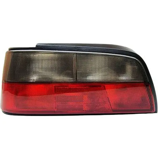 چراغ عقب پژو پارس کروز (چپ) با لنز دودی روشن