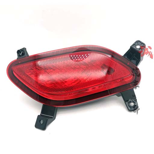 مه شکن عقب ام وی ام X22 (چپ)