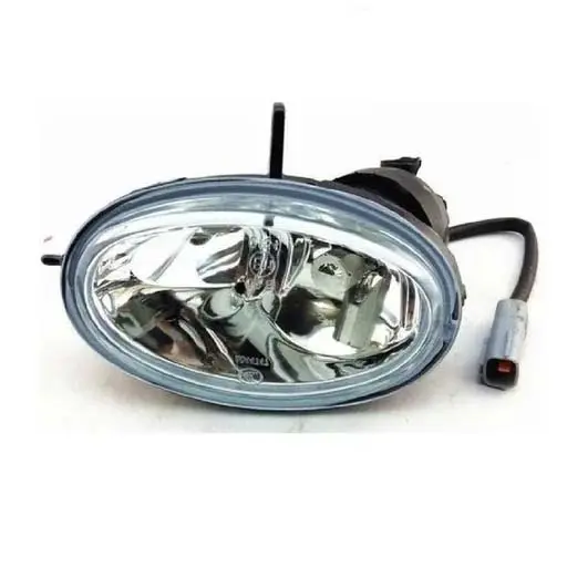 مه شکن جلو ام وی ام 110 (چپ)