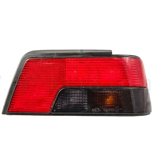 چراغ عقب پژو 405 مادپارت (راست) کد 3767