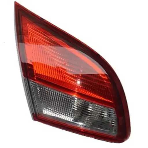 چراغ روی صندوق عقب ام وی ام 315 صندوقدار نیو شرکتی (چپ)