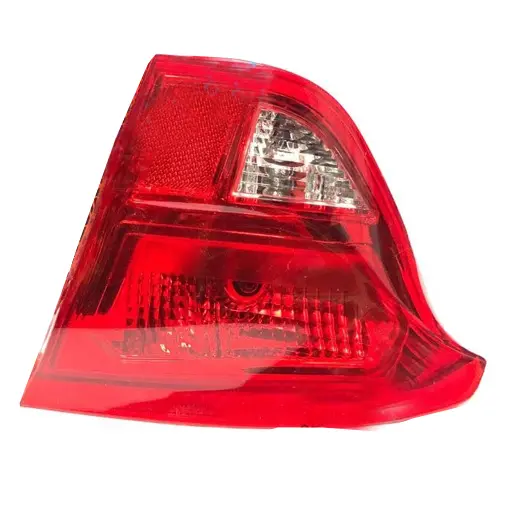 چراغ عقب روی درب پشت کوییک سایپا یدک بدون لامپ (راست)